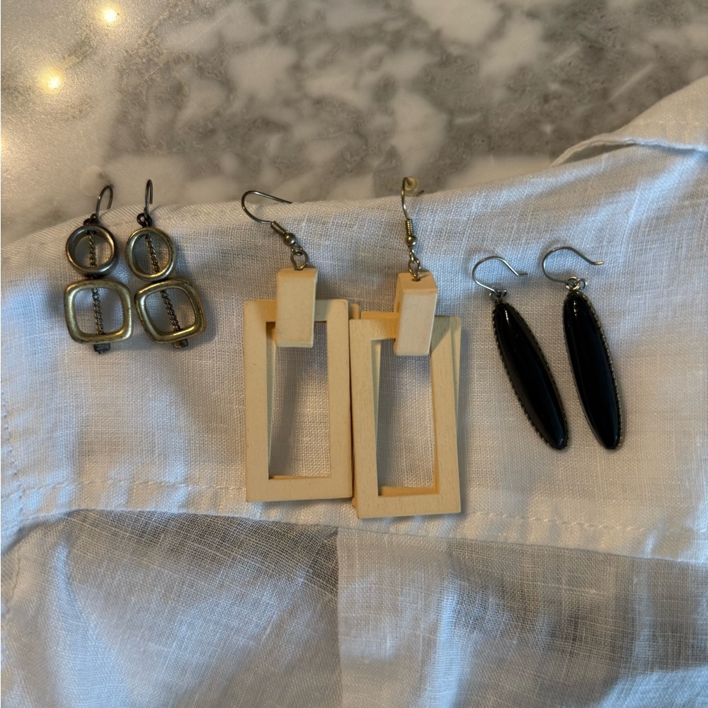 3 pairs of Earrings